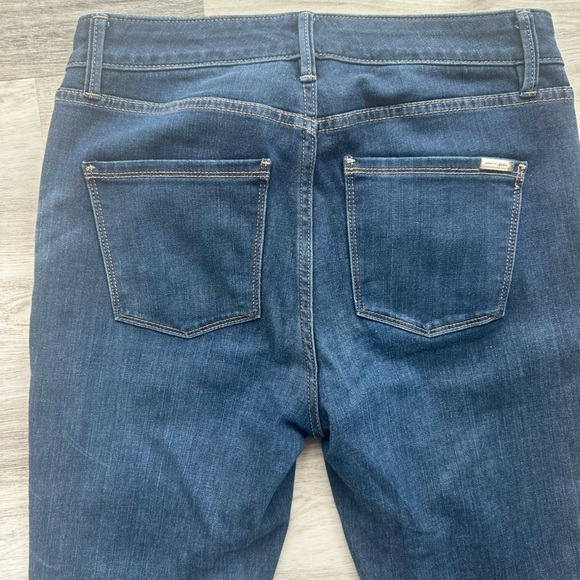 White House Black Market Women’s Skinny Crop Blue Jeans size 4 - Picture 9 of 9